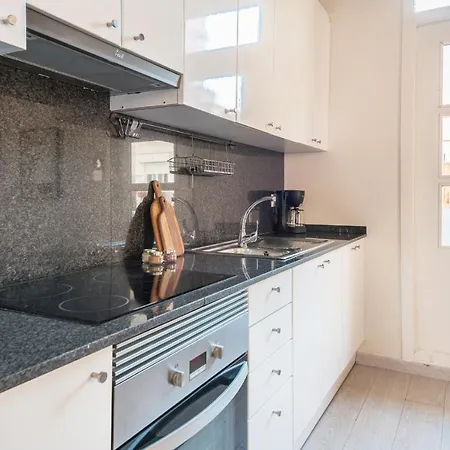 Apartment Light, Cozy Terrace And Local Life In Gracia *