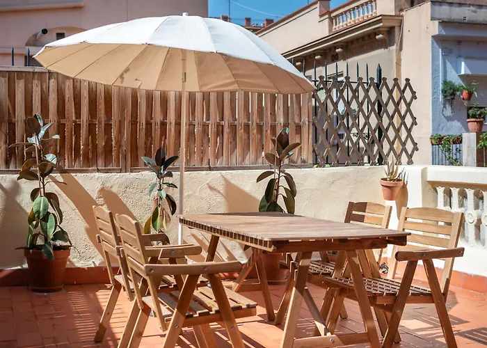 아파트 Cozy With Terrace In Gracia, Local Life